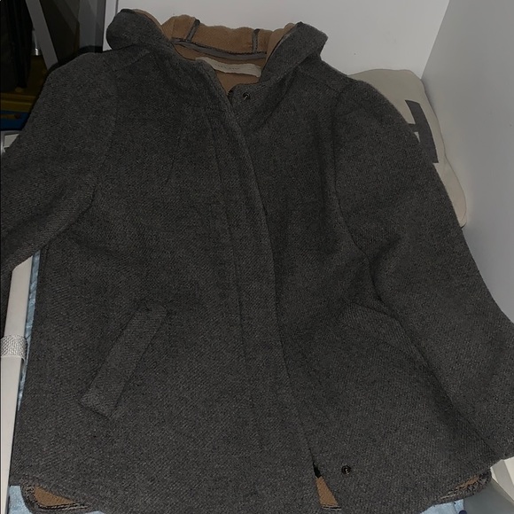 Grey Coat - Picture 4 of 4